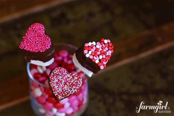 Heart-shaped Chocolate Dipped Marshmallow Recipe