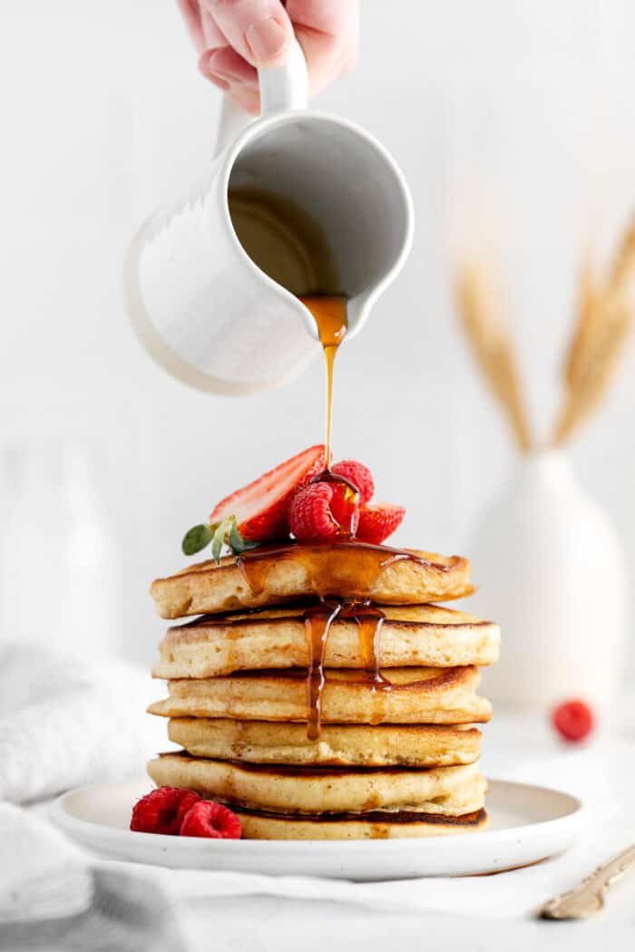 Easy & Fluffy Buttermilk Pancakes l A Farmgirl's Dabbles