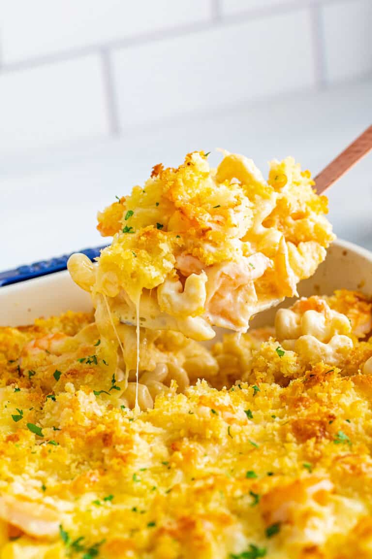 Easy Baked Shrimp Mac and Cheese - A Farmgirl's Dabbles