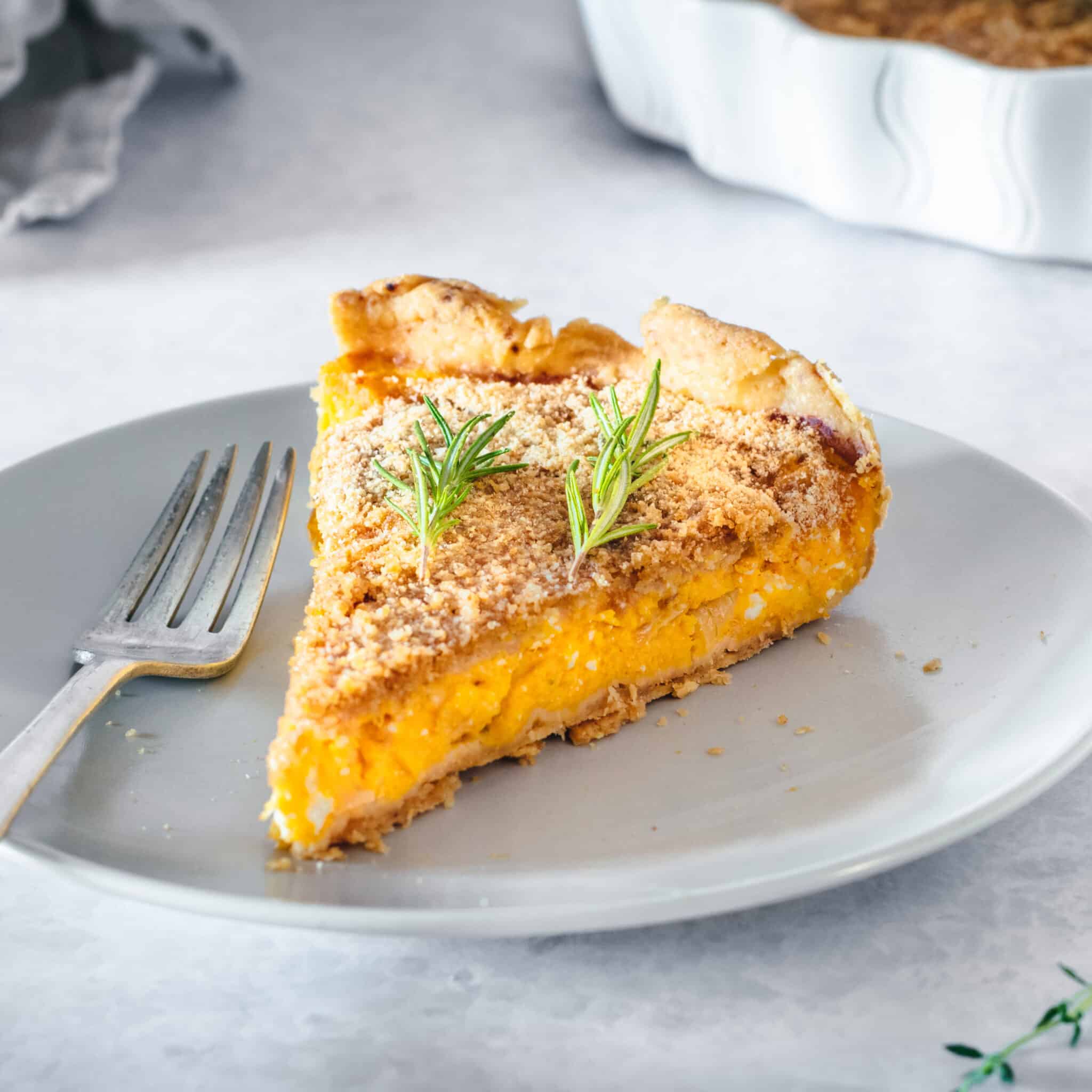 Butternut Squash Tart with Caramelized Onions l a farmgirl's dabbles