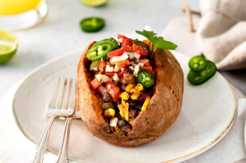 Easy Taco Stuffed Sweet Potatoes l A Farmgirl's Dabbles