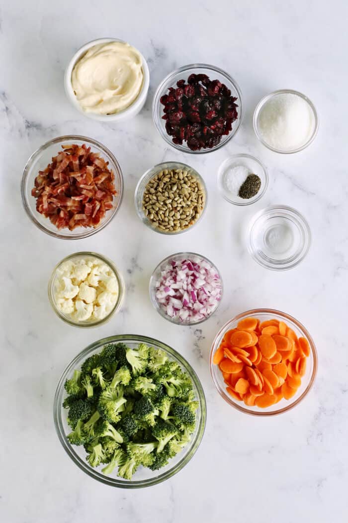 Easy Broccoli Salad with Bacon l A Farmgirl's Dabbles