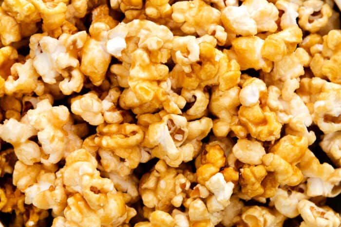 Easy Microwave Caramel Popcorn l A Farmgirl's Dabbles