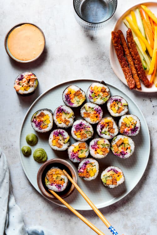 Easy Vegan Sushi Rolls l A Farmgirl's Dabbles