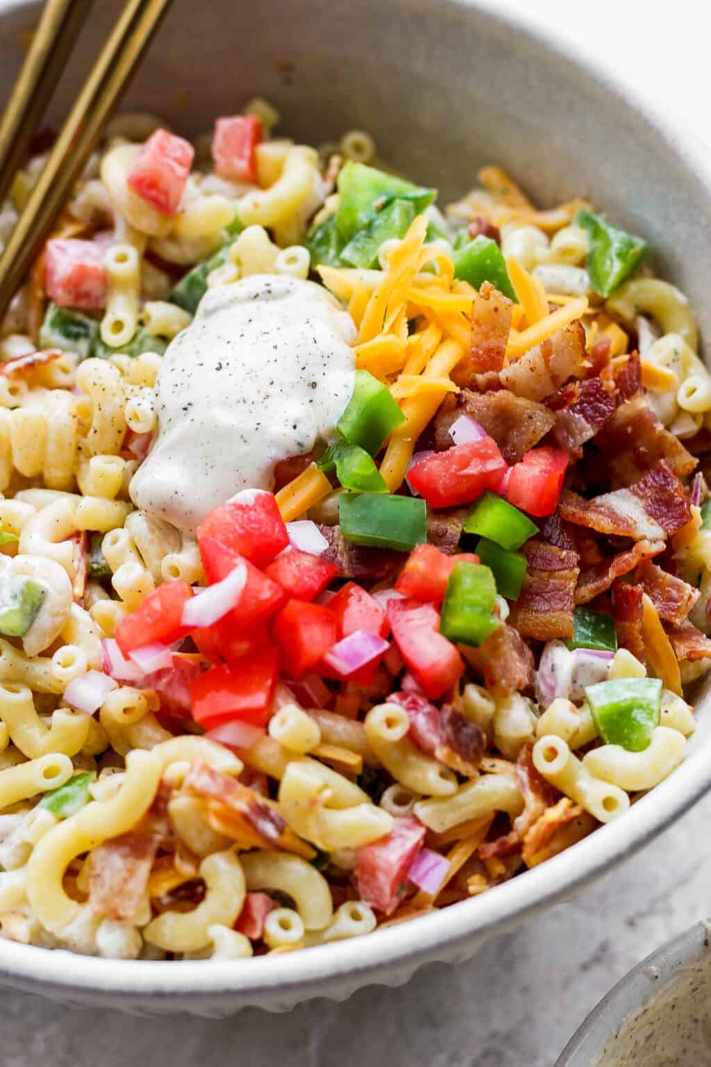 Bacon Ranch Pasta Salad | A Farmgirl's Dabbles