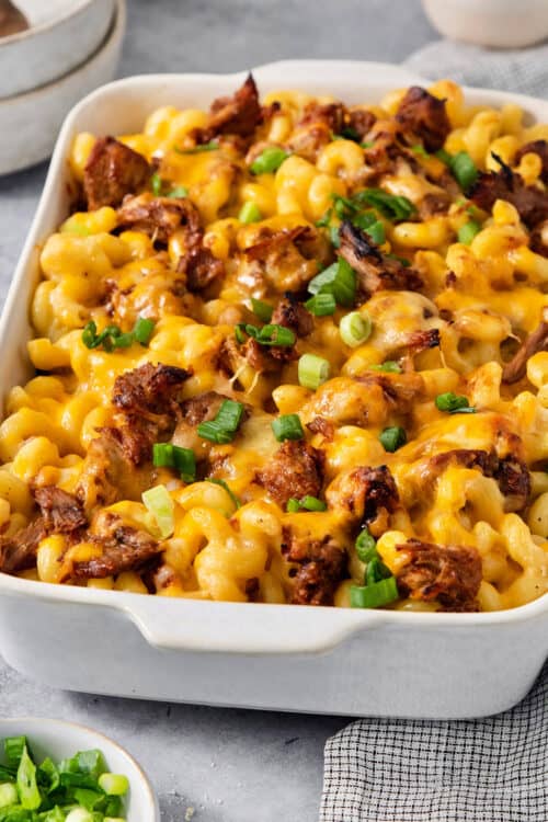 Pulled Pork Mac and Cheese (SO EASY with Leftover Pulled Pork!)