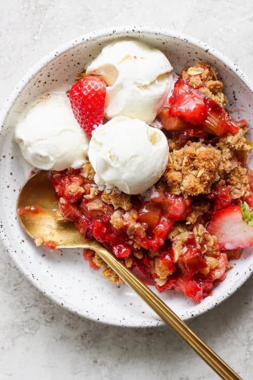 Strawberry Rhubarb Crisp (Topping stays crisp!)