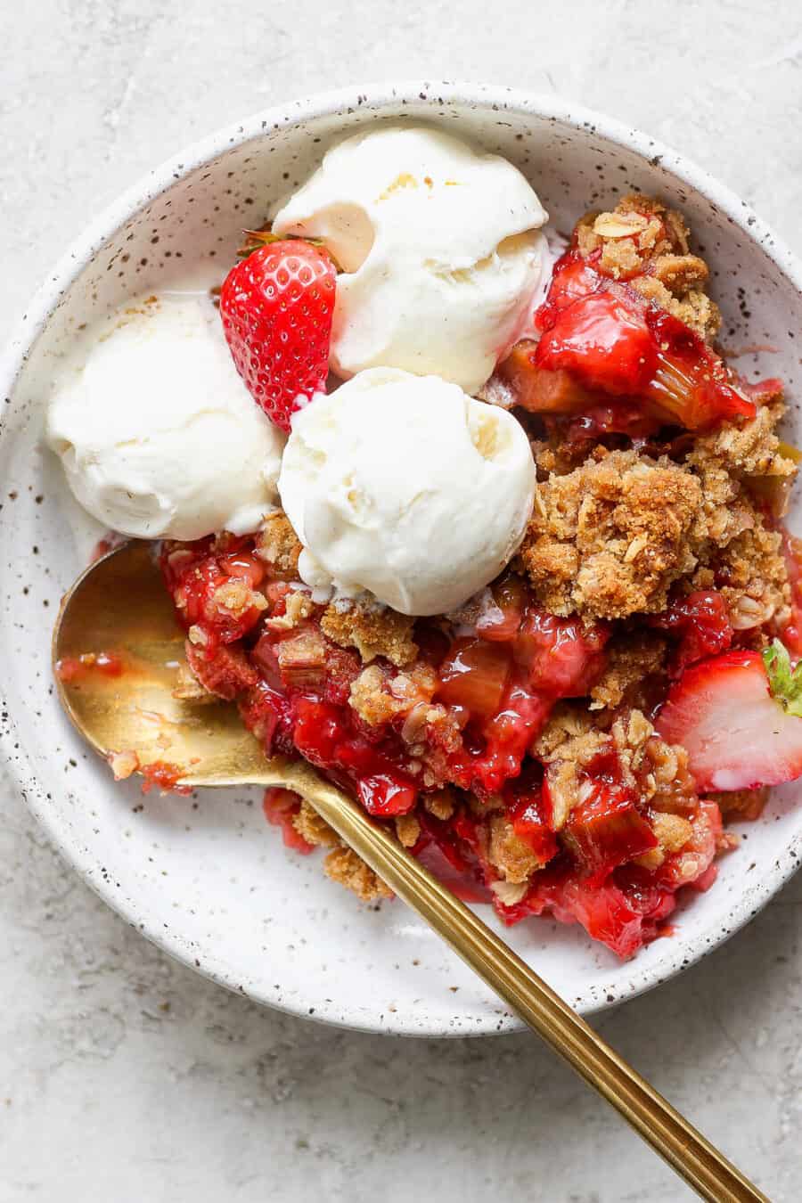 Strawberry Rhubarb Crisp (Topping Stays Crisp!)